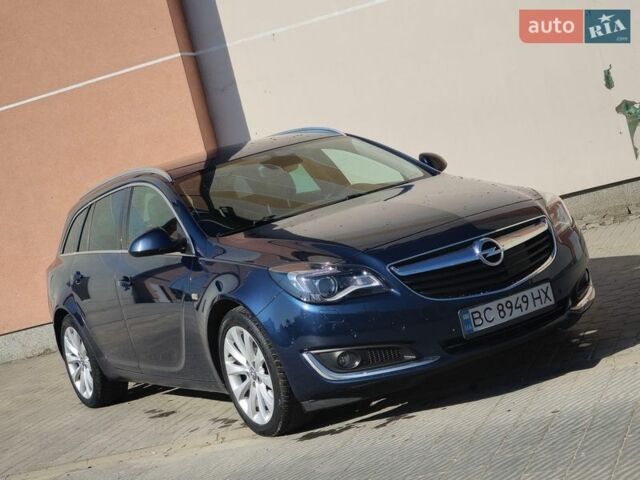 Синий Опель Инсигния, объемом двигателя 2 л и пробегом 196 тыс. км за 8300 $, фото 2 на Automoto.ua