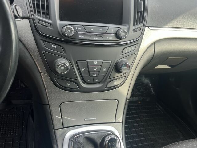 Синий Опель Инсигния, объемом двигателя 2 л и пробегом 320 тыс. км за 8700 $, фото 14 на Automoto.ua