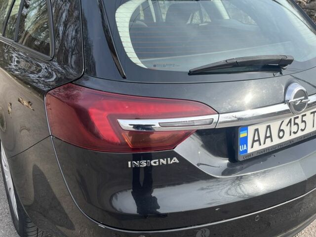 Синий Опель Инсигния, объемом двигателя 2 л и пробегом 320 тыс. км за 8700 $, фото 4 на Automoto.ua
