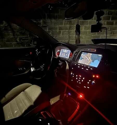 Синій Опель Інсігнія, об'ємом двигуна 2 л та пробігом 261 тис. км за 14300 $, фото 22 на Automoto.ua