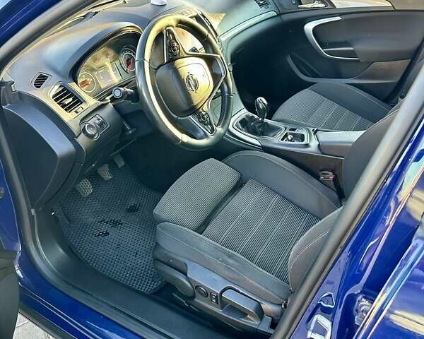 Опель Инсигния 2014 в Одессе на Automoto.ua Синий Опель Инсигния, объемом двигателя 1.96 л и пробегом 287 тыс. км за 9200 $, фото 14 на Automoto.ua