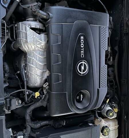 Синій Опель Інсігнія, об'ємом двигуна 2 л та пробігом 261 тис. км за 14300 $, фото 6 на Automoto.ua