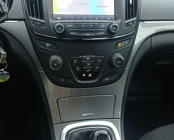 Синій Опель Інсігнія, об'ємом двигуна 1.96 л та пробігом 270 тис. км за 9500 $, фото 32 на Automoto.ua