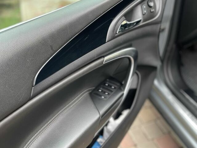 Синий Опель Инсигния, объемом двигателя 2 л и пробегом 247 тыс. км за 9500 $, фото 5 на Automoto.ua