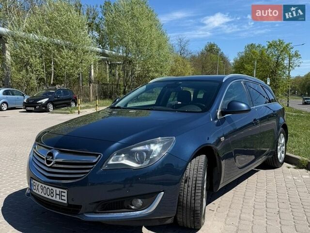 Синий Опель Инсигния, объемом двигателя 2 л и пробегом 283 тыс. км за 9600 $, фото 1 на Automoto.ua