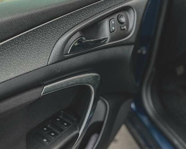 Синій Опель Інсігнія, об'ємом двигуна 1.96 л та пробігом 270 тис. км за 9500 $, фото 25 на Automoto.ua
