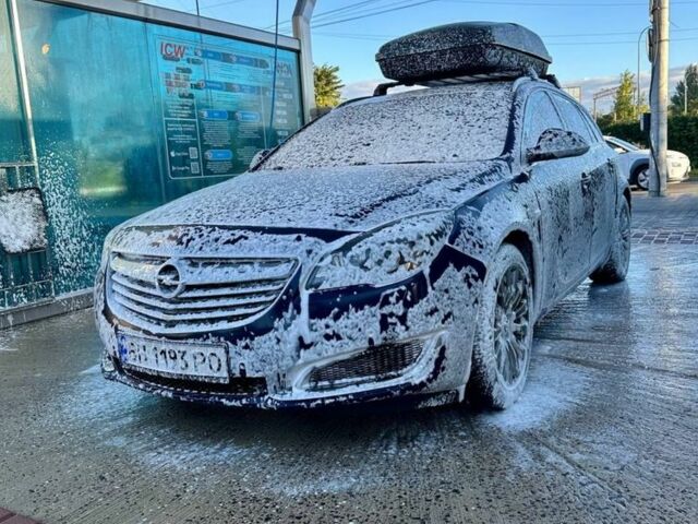 Синий Опель Инсигния, объемом двигателя 2 л и пробегом 286 тыс. км за 9000 $, фото 1 на Automoto.ua