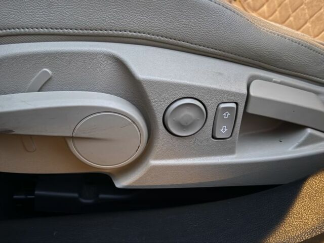 Синій Опель Інсігнія, об'ємом двигуна 2 л та пробігом 261 тис. км за 14300 $, фото 18 на Automoto.ua