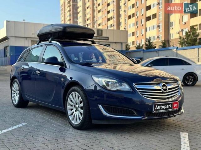 Синій Опель Інсігнія, об'ємом двигуна 2 л та пробігом 288 тис. км за 8990 $, фото 2 на Automoto.ua
