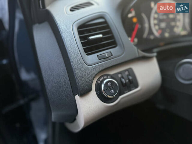 Синий Опель Инсигния, объемом двигателя 2 л и пробегом 205 тыс. км за 11000 $, фото 22 на Automoto.ua