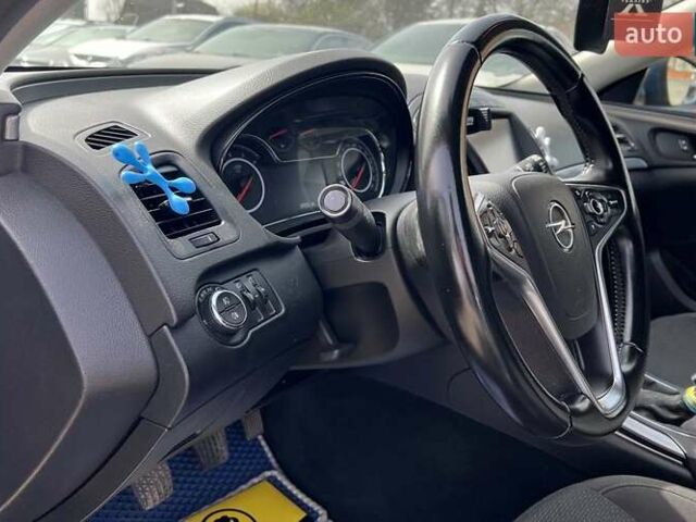 Синій Опель Інсігнія, об'ємом двигуна 2 л та пробігом 250 тис. км за 10300 $, фото 7 на Automoto.ua