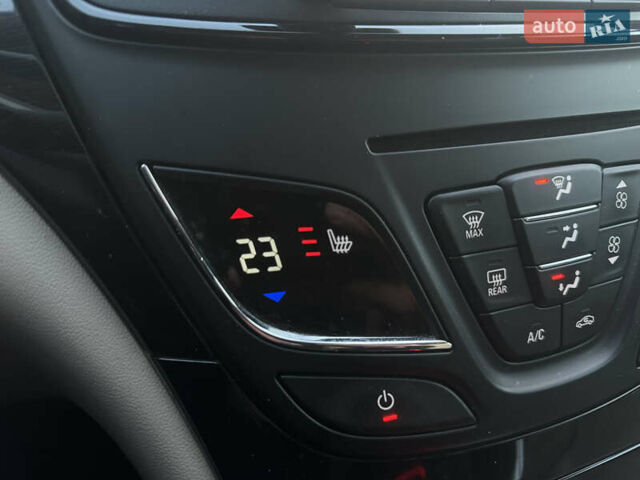 Синий Опель Инсигния, объемом двигателя 2 л и пробегом 205 тыс. км за 11000 $, фото 28 на Automoto.ua