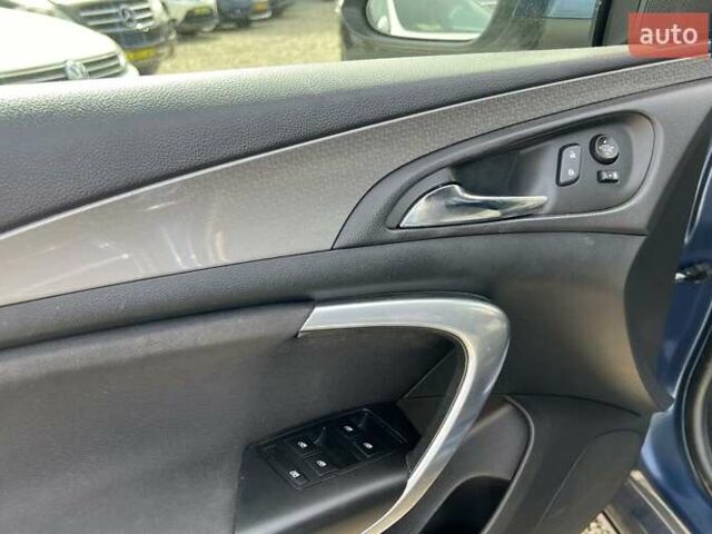 Синій Опель Інсігнія, об'ємом двигуна 2 л та пробігом 250 тис. км за 10300 $, фото 9 на Automoto.ua