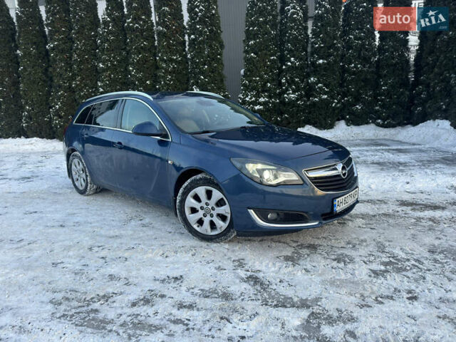 Синий Опель Инсигния, объемом двигателя 2 л и пробегом 205 тыс. км за 11000 $, фото 6 на Automoto.ua