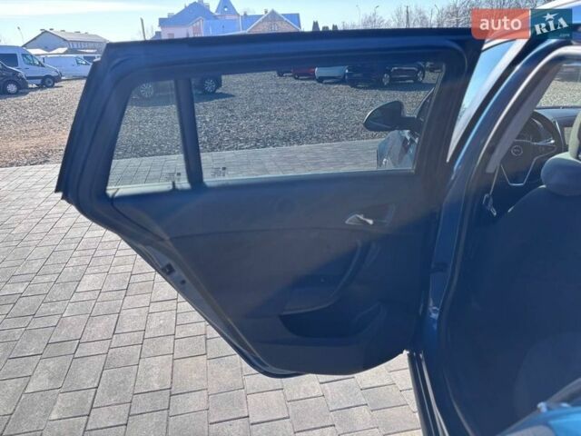 Синій Опель Інсігнія, об'ємом двигуна 1.96 л та пробігом 253 тис. км за 8999 $, фото 17 на Automoto.ua