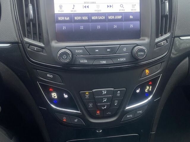 Синий Опель Инсигния, объемом двигателя 1.6 л и пробегом 210 тыс. км за 11500 $, фото 5 на Automoto.ua