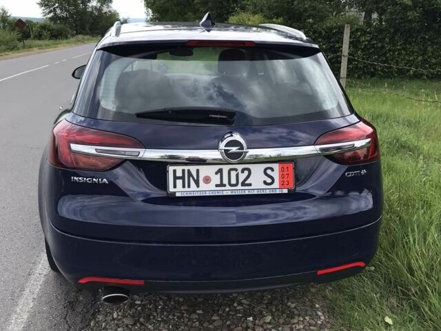 Синий Опель Инсигния, объемом двигателя 0 л и пробегом 245 тыс. км за 11500 $, фото 1 на Automoto.ua