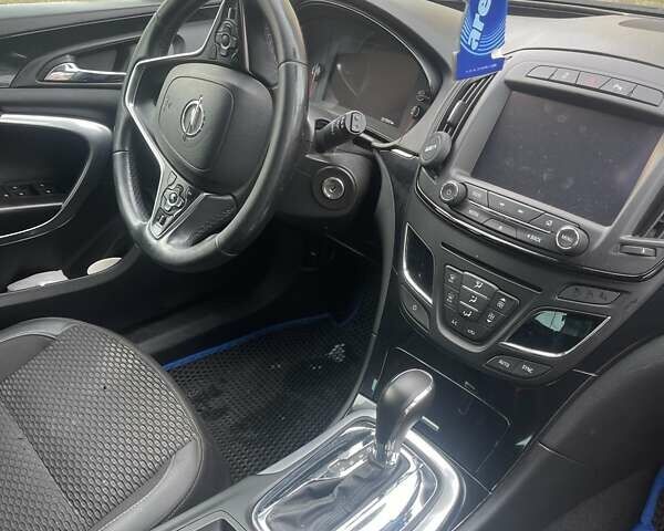 Синий Опель Инсигния, объемом двигателя 1.6 л и пробегом 260 тыс. км за 13000 $, фото 5 на Automoto.ua
