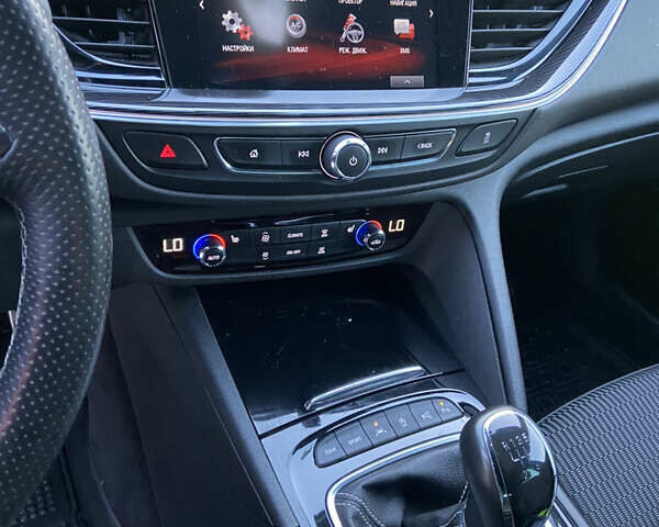 Синій Опель Інсігнія, об'ємом двигуна 1.96 л та пробігом 165 тис. км за 17650 $, фото 41 на Automoto.ua