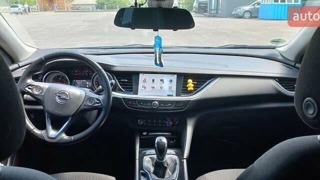 Синий Опель Инсигния, объемом двигателя 1.6 л и пробегом 190 тыс. км за 13500 $, фото 5 на Automoto.ua