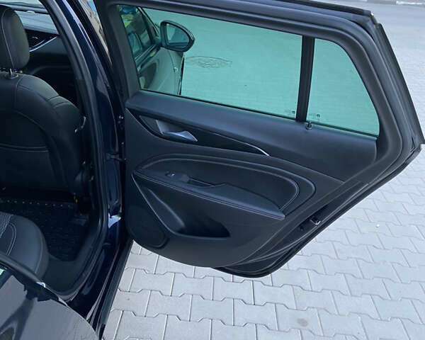 Синій Опель Інсігнія, об'ємом двигуна 1.96 л та пробігом 165 тис. км за 17650 $, фото 51 на Automoto.ua