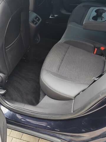 Синий Опель Инсигния, объемом двигателя 1.6 л и пробегом 285 тыс. км за 12899 $, фото 8 на Automoto.ua