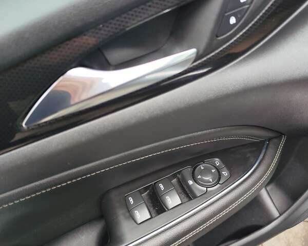 Синий Опель Инсигния, объемом двигателя 1.6 л и пробегом 285 тыс. км за 12899 $, фото 22 на Automoto.ua