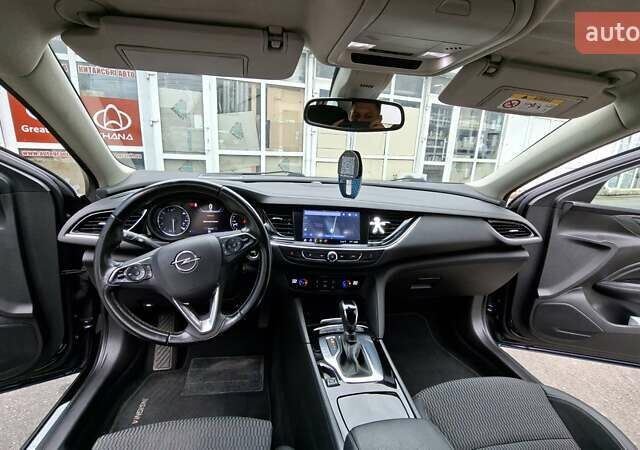 Синій Опель Інсігнія, об'ємом двигуна 1.6 л та пробігом 165 тис. км за 14700 $, фото 8 на Automoto.ua