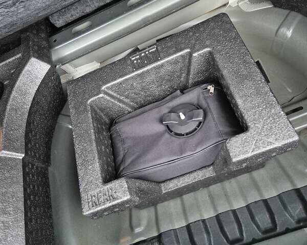 Синій Опель Інсігнія, об'ємом двигуна 2 л та пробігом 201 тис. км за 16599 $, фото 21 на Automoto.ua