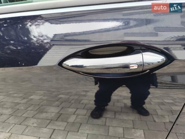 Синій Опель Інсігнія, об'ємом двигуна 1.6 л та пробігом 285 тис. км за 13499 $, фото 3 на Automoto.ua