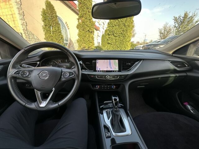 Синий Опель Инсигния, объемом двигателя 1.6 л и пробегом 230 тыс. км за 13100 $, фото 17 на Automoto.ua