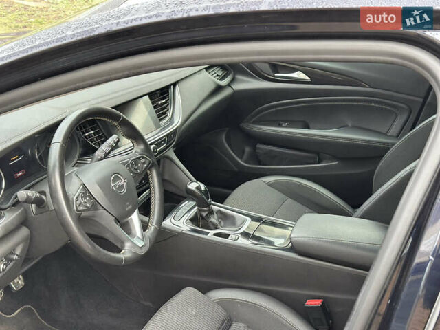Синий Опель Инсигния, объемом двигателя 2 л и пробегом 282 тыс. км за 12999 $, фото 24 на Automoto.ua
