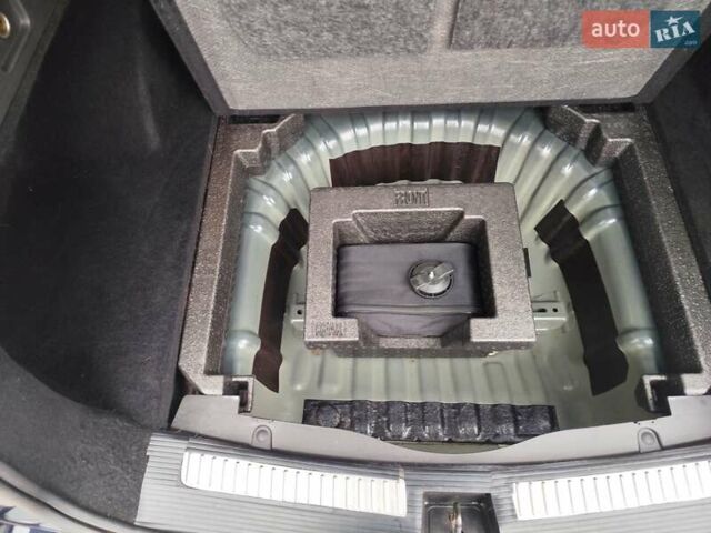 Синий Опель Инсигния, объемом двигателя 1.6 л и пробегом 285 тыс. км за 12899 $, фото 25 на Automoto.ua