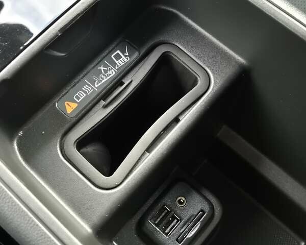 Синий Опель Инсигния, объемом двигателя 2 л и пробегом 201 тыс. км за 16500 $, фото 60 на Automoto.ua