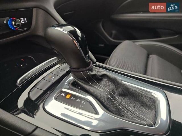 Синій Опель Інсігнія, об'ємом двигуна 1.6 л та пробігом 173 тис. км за 15700 $, фото 25 на Automoto.ua