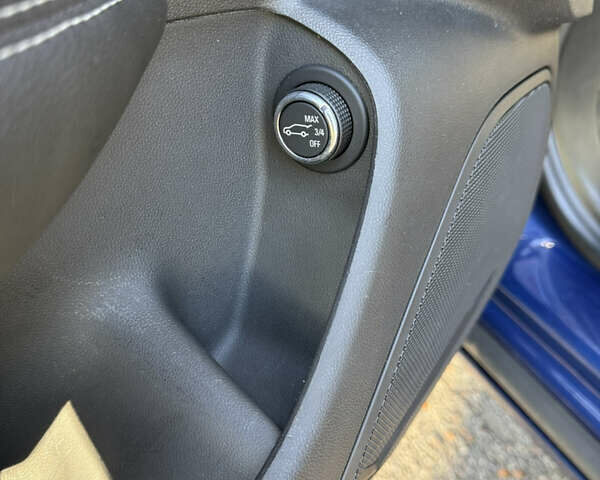 Синий Опель Инсигния, объемом двигателя 1.6 л и пробегом 156 тыс. км за 15500 $, фото 36 на Automoto.ua