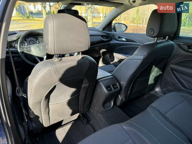 Синий Опель Инсигния, объемом двигателя 1.6 л и пробегом 156 тыс. км за 15500 $, фото 62 на Automoto.ua