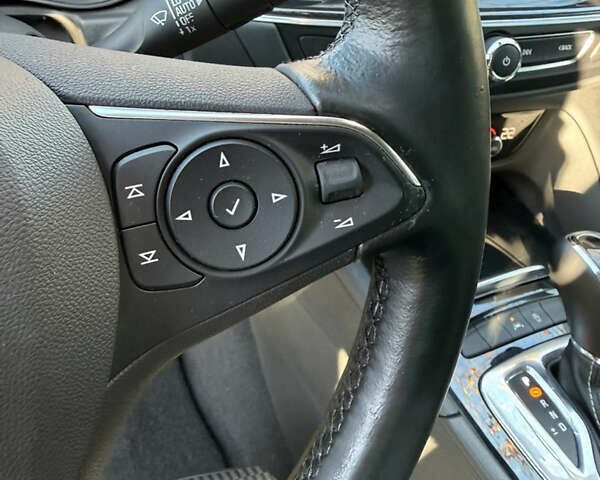 Синий Опель Инсигния, объемом двигателя 1.6 л и пробегом 156 тыс. км за 15500 $, фото 48 на Automoto.ua