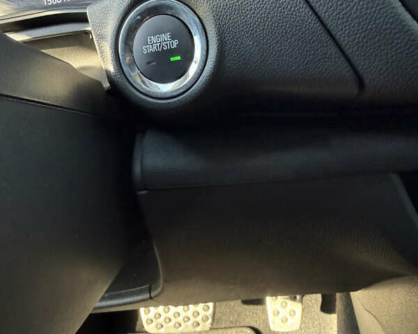 Синий Опель Инсигния, объемом двигателя 1.6 л и пробегом 156 тыс. км за 15500 $, фото 49 на Automoto.ua