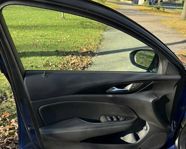 Синій Опель Інсігнія, об'ємом двигуна 1.6 л та пробігом 156 тис. км за 15500 $, фото 33 на Automoto.ua