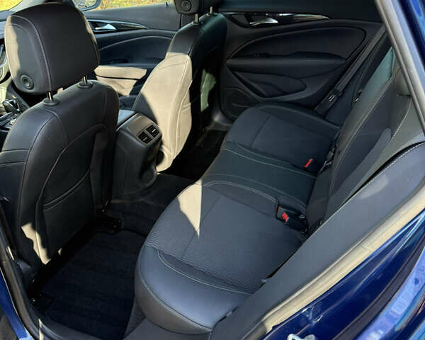 Синий Опель Инсигния, объемом двигателя 1.6 л и пробегом 156 тыс. км за 15500 $, фото 58 на Automoto.ua