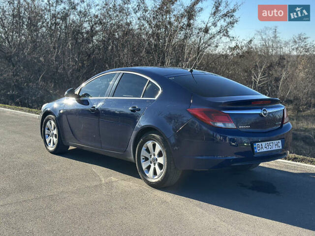 Синий Опель Инсигния, объемом двигателя 1.96 л и пробегом 307 тыс. км за 6300 $, фото 2 на Automoto.ua