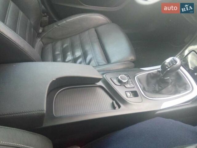 Синій Опель Інсігнія, об'ємом двигуна 1.96 л та пробігом 245 тис. км за 9500 $, фото 8 на Automoto.ua