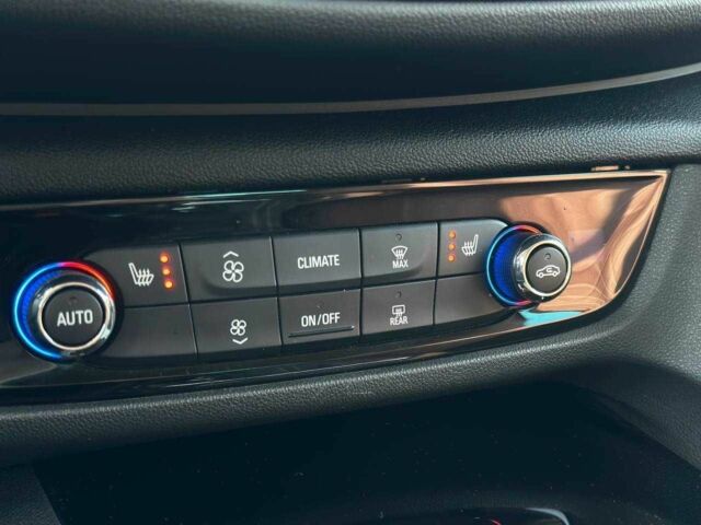 Синій Опель Інсігнія, об'ємом двигуна 1.5 л та пробігом 31 тис. км за 17000 $, фото 21 на Automoto.ua