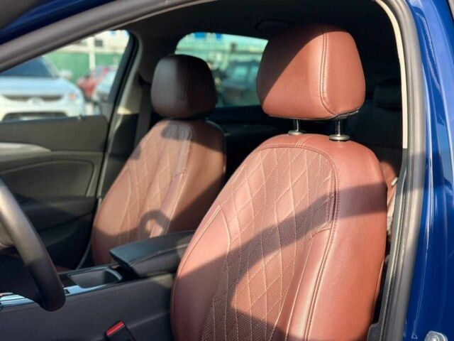 Синій Опель Інсігнія, об'ємом двигуна 1.5 л та пробігом 31 тис. км за 17000 $, фото 9 на Automoto.ua