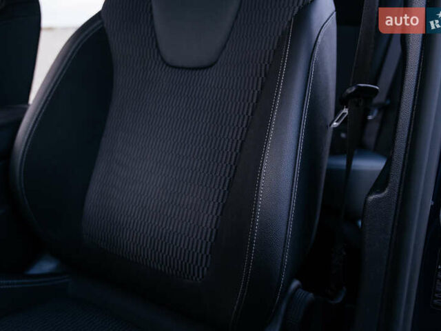 Синий Опель Инсигния, объемом двигателя 2 л и пробегом 242 тыс. км за 16500 $, фото 71 на Automoto.ua