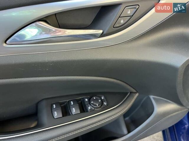 Синий Опель Инсигния, объемом двигателя 2 л и пробегом 119 тыс. км за 18900 $, фото 62 на Automoto.ua