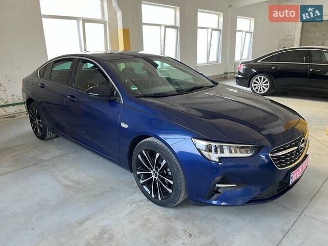 Синий Опель Инсигния, объемом двигателя 2 л и пробегом 119 тыс. км за 18900 $, фото 1 на Automoto.ua