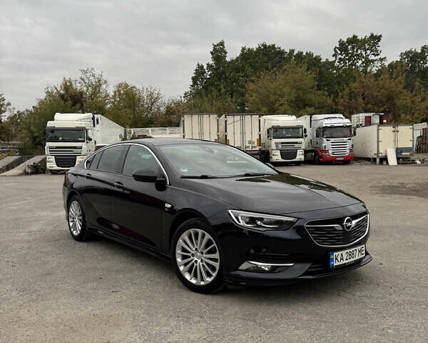 Синий Опель Инсигния, объемом двигателя 1.6 л и пробегом 170 тыс. км за 18500 $, фото 2 на Automoto.ua