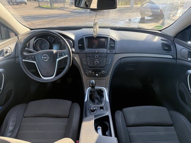 Зеленый Опель Инсигния, объемом двигателя 2 л и пробегом 280 тыс. км за 3428 $, фото 7 на Automoto.ua